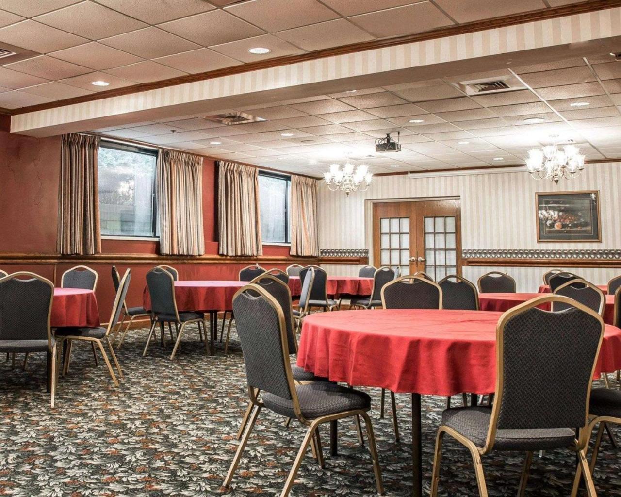Quality Inn Саутфілд Екстер'єр фото